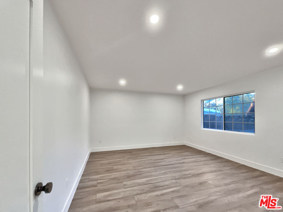 11872 Preston Trails Ave