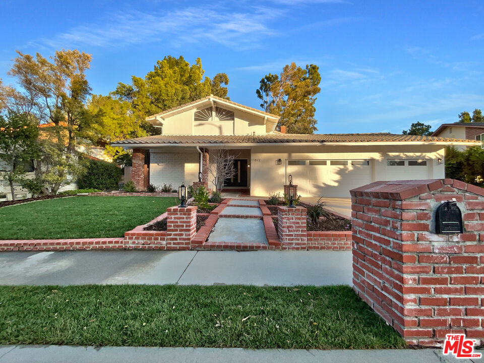 11872 Preston Trails Ave