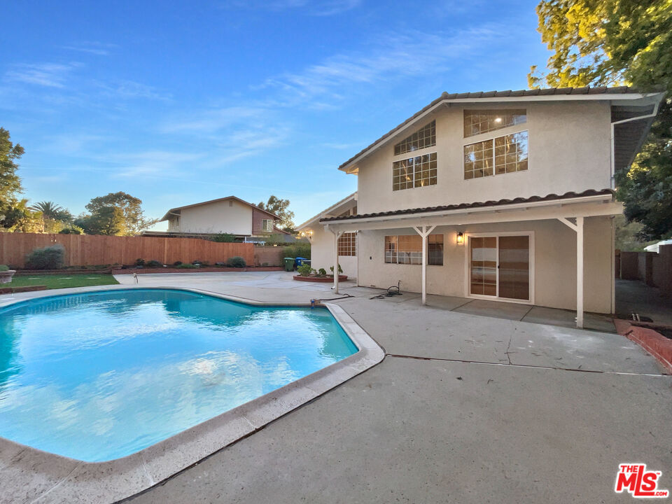 11872 Preston Trails Ave