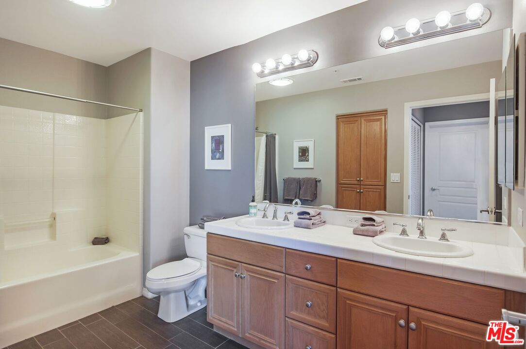 13044 PACIFIC PROMENADE Unit: 422