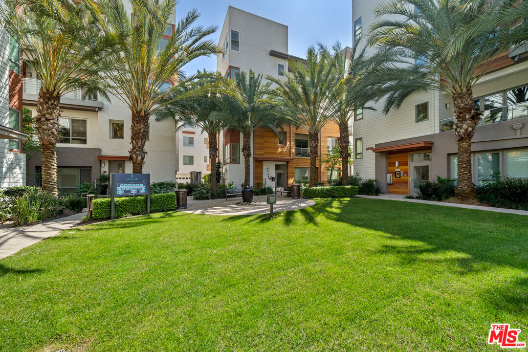 12499 Osprey Ln Unit: 3