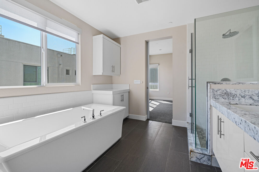 12499 Osprey Ln Unit: 3