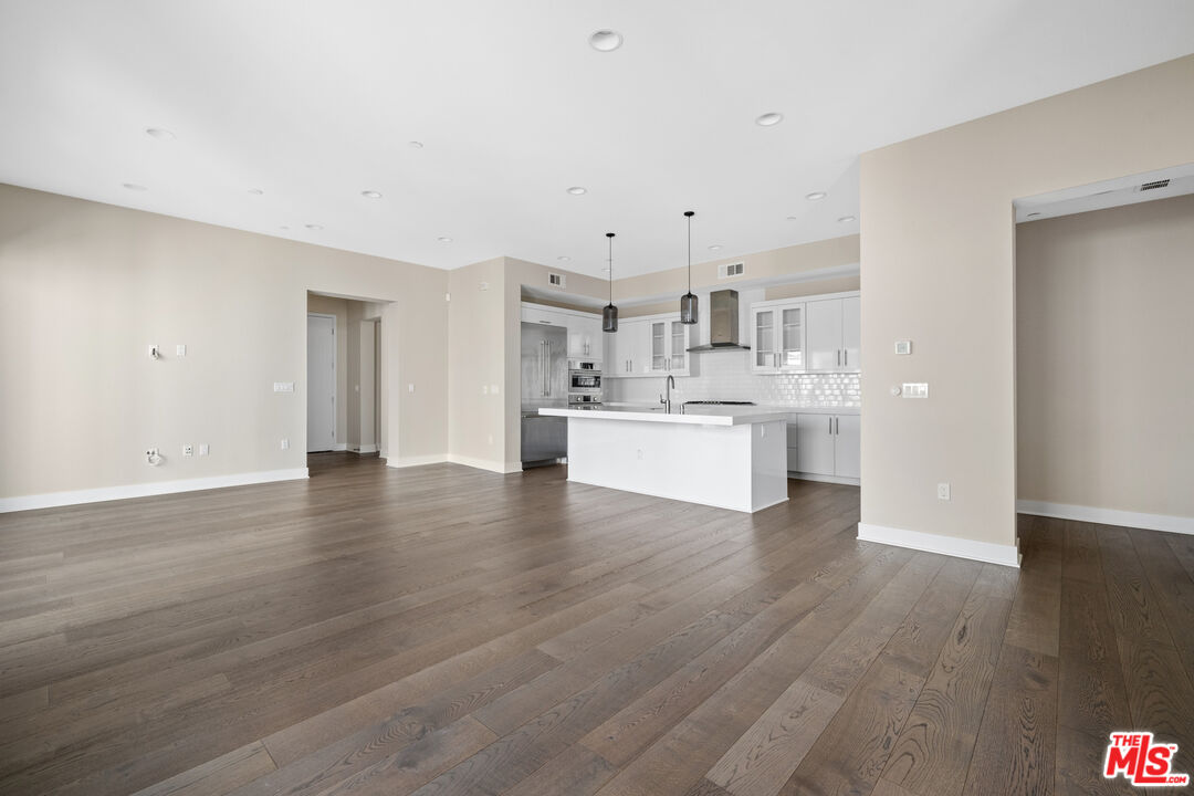 12499 Osprey Ln Unit: 3