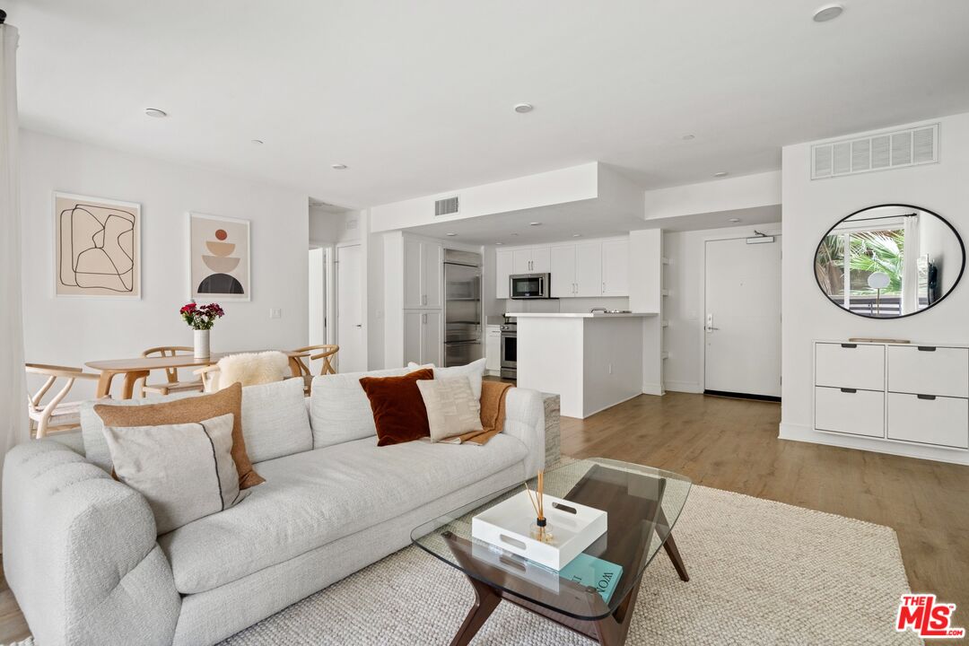 6030 Seabluff Dr Unit: 317