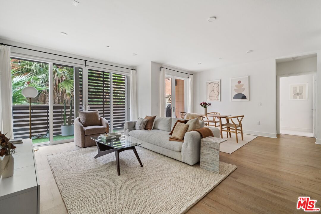 6030 Seabluff Dr Unit: 317