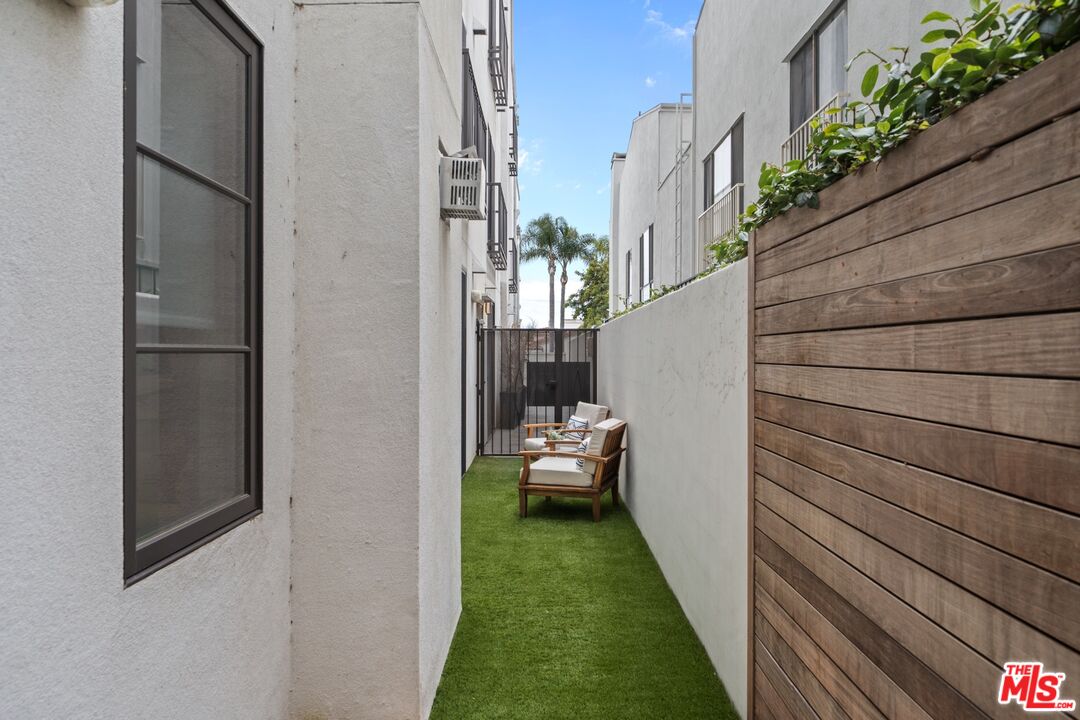 10647 Ashton Ave Unit: 103