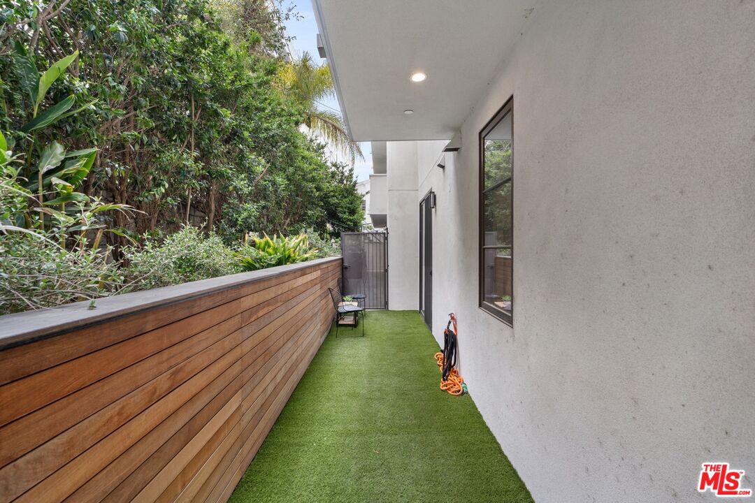 10647 Ashton Ave Unit: 103