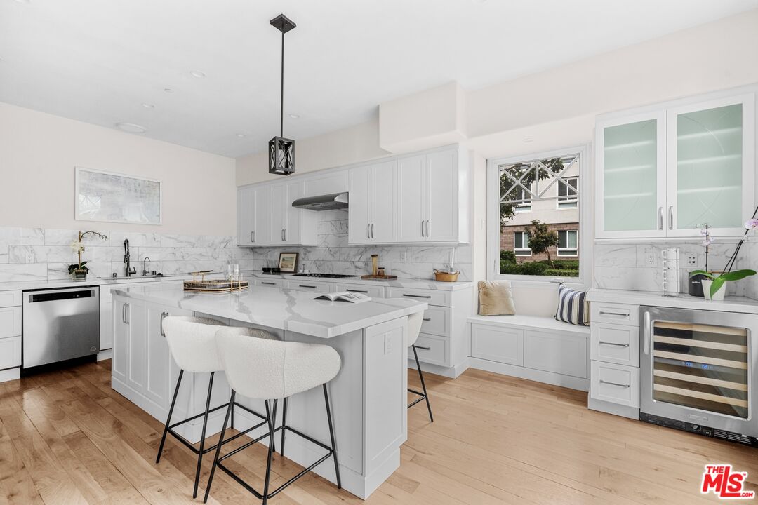 6241 W Crescent PARK Unit: 106