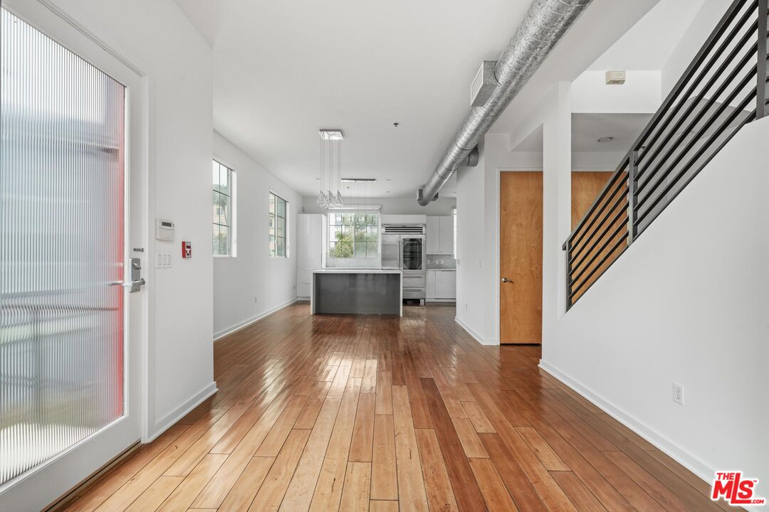 5400 Playa Vista Dr Unit: 17