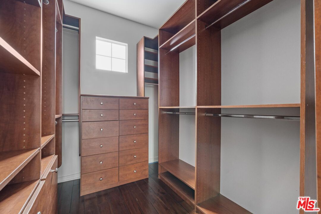 5400 Playa Vista Dr Unit: 17