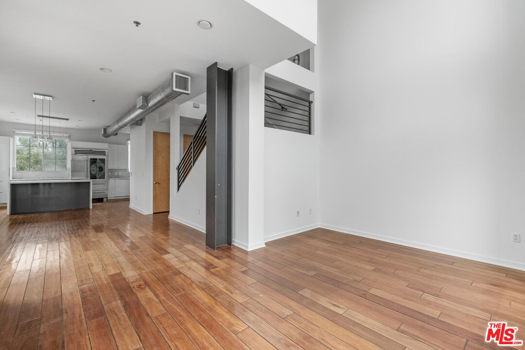 5400 Playa Vista Dr Unit: 17