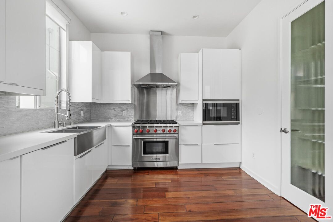 5400 Playa Vista Dr Unit: 17