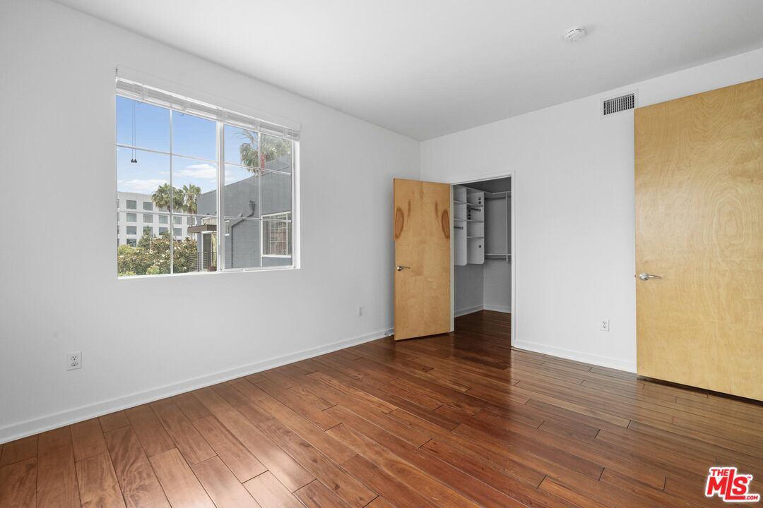 5400 Playa Vista Dr Unit: 17