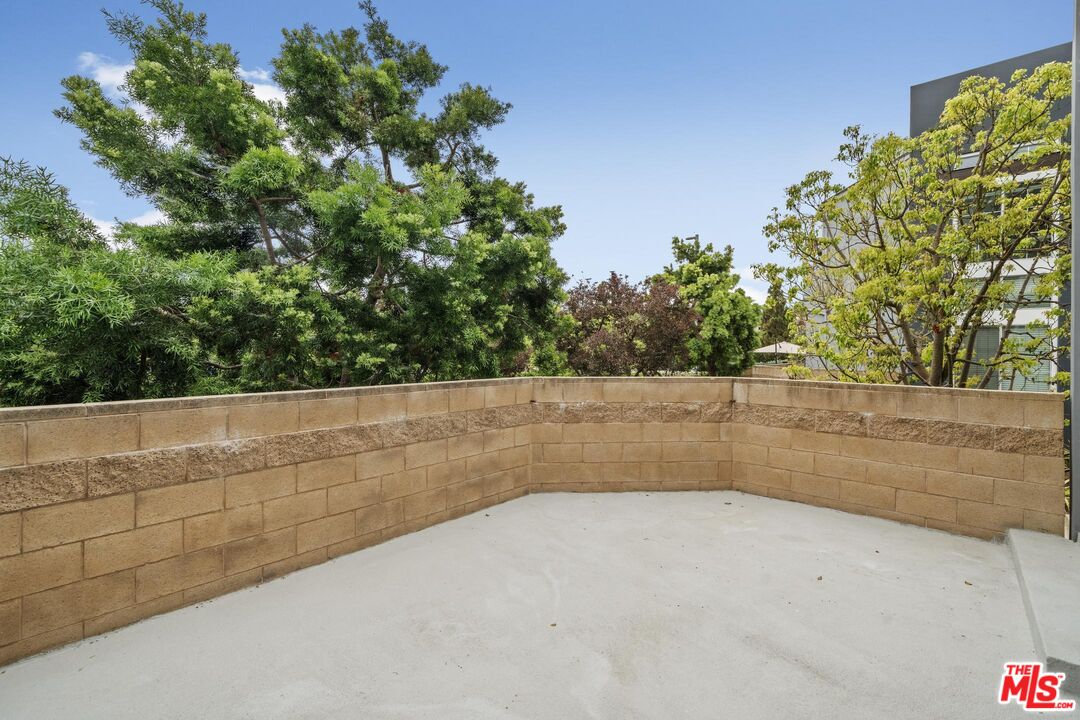 5400 Playa Vista Dr Unit: 17