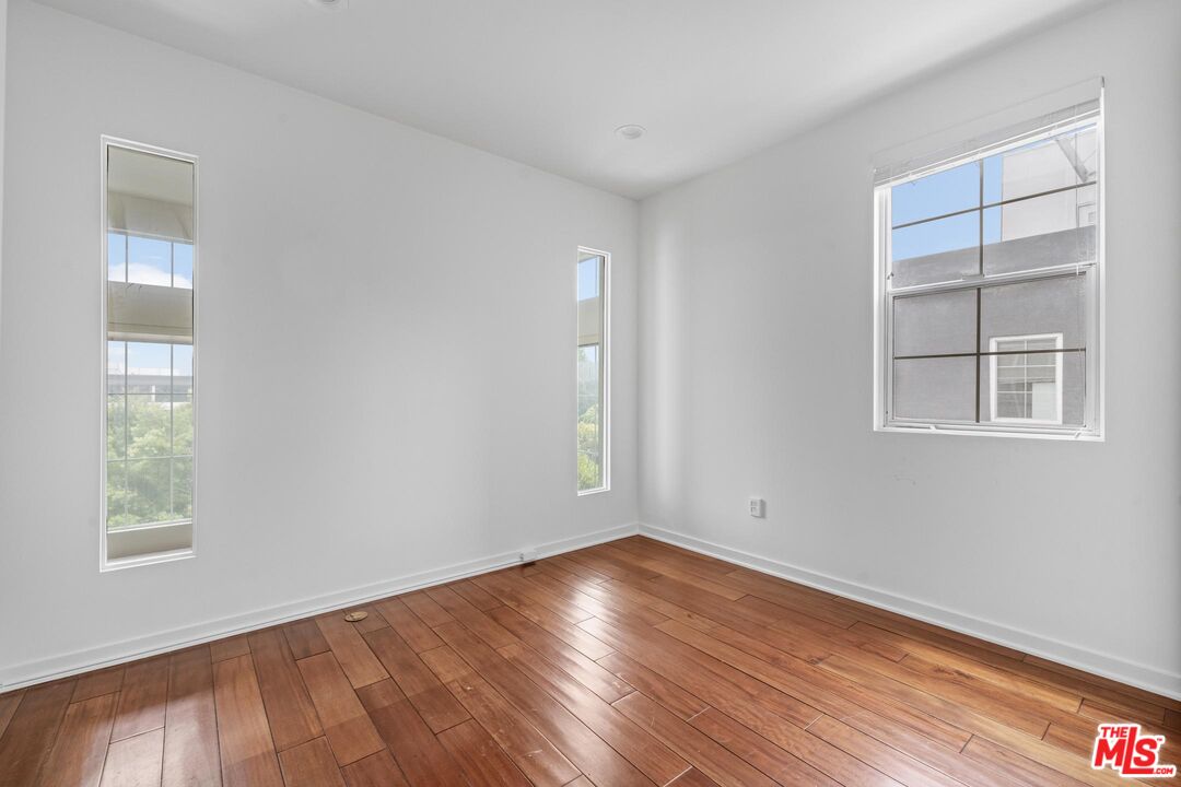 5400 Playa Vista Dr Unit: 17