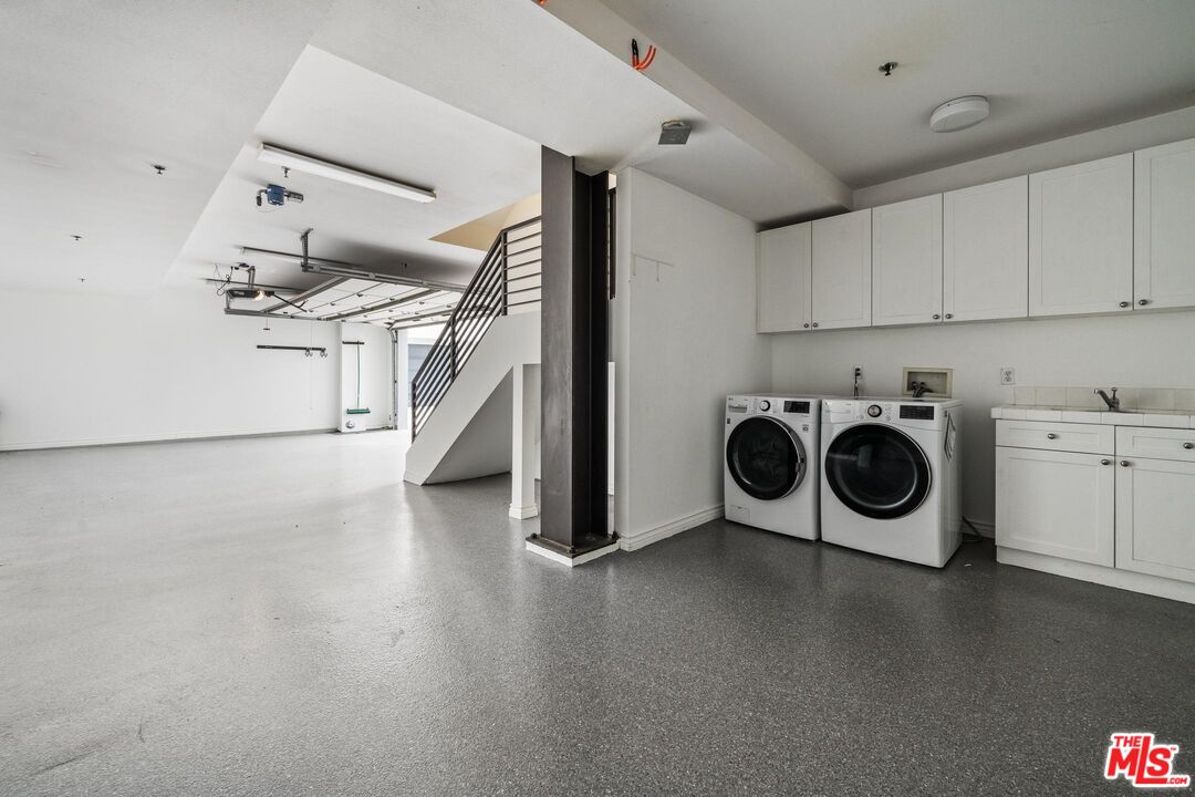 5400 Playa Vista Dr Unit: 17