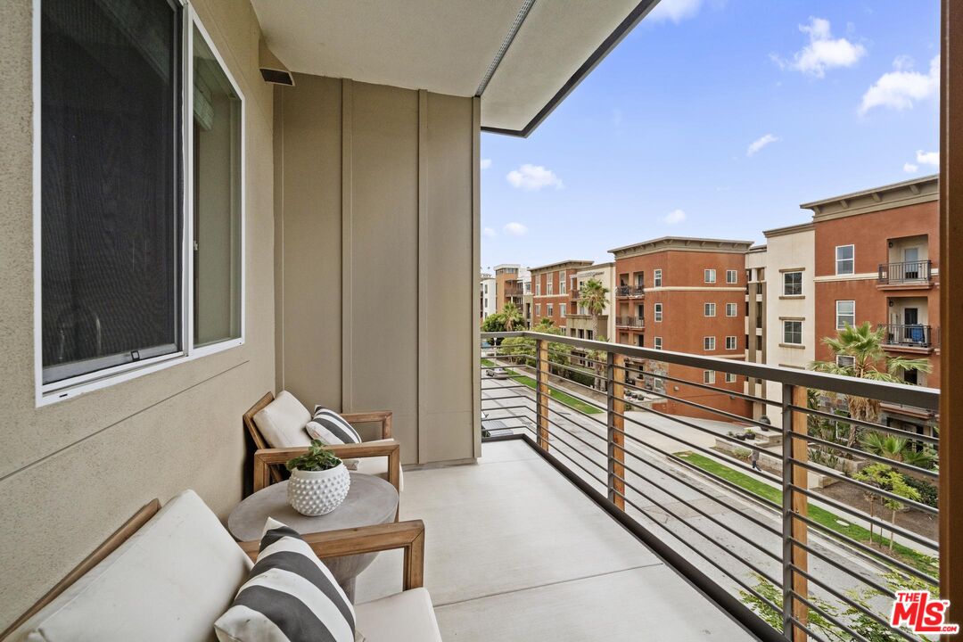 12920 Runway Rd Unit: 351