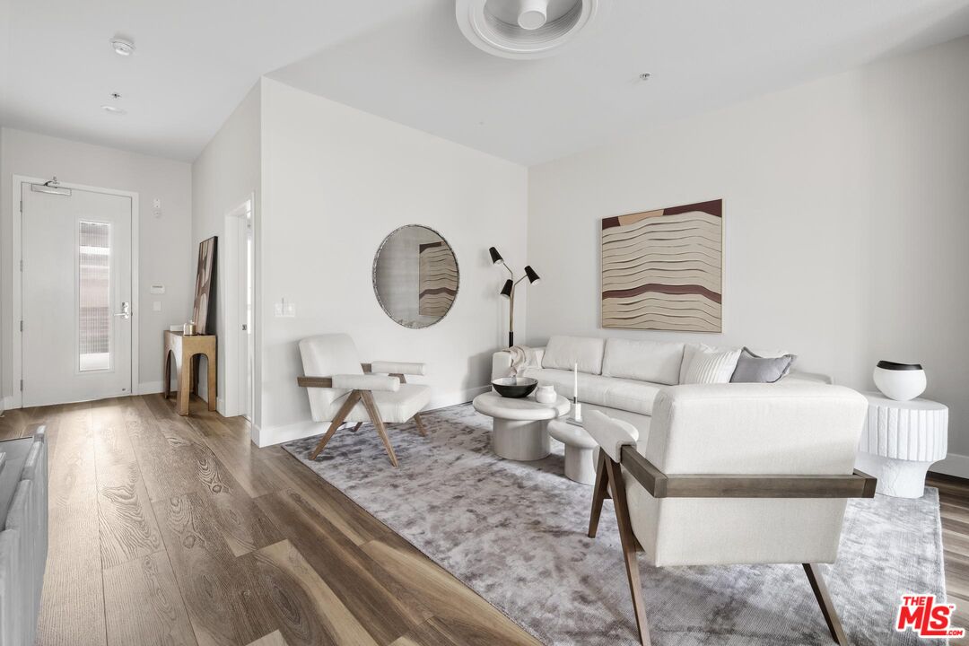 12920 Runway Rd Unit: 351