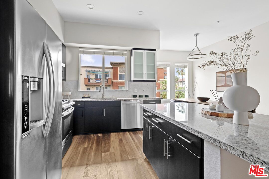 12920 Runway Rd Unit: 351