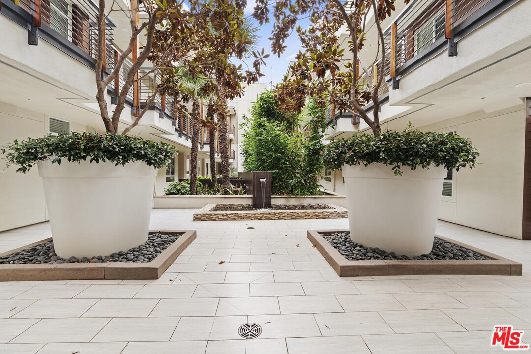 12920 Runway Rd Unit: 351