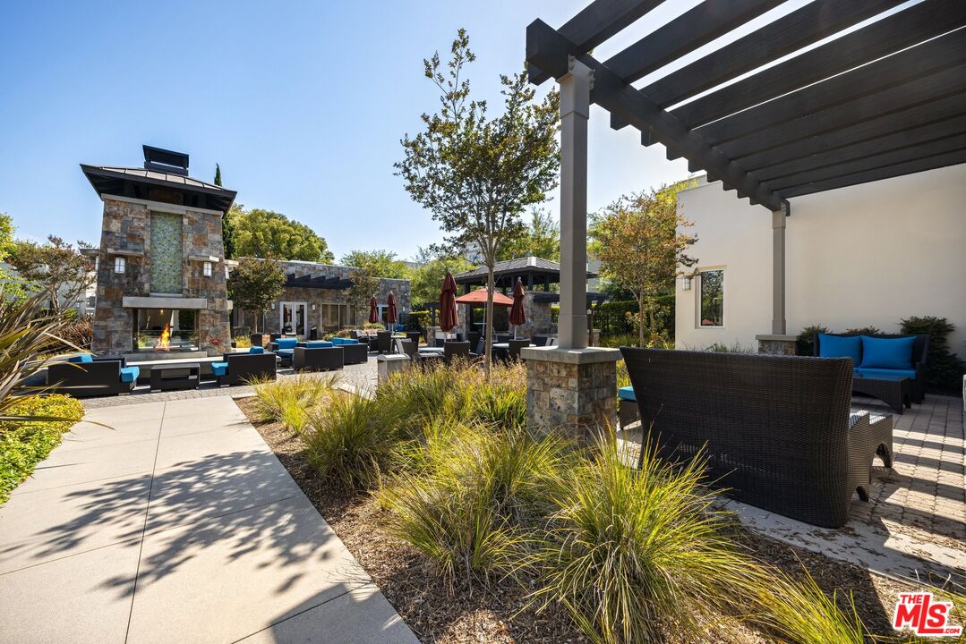 12920 Central Ave Unit: 402