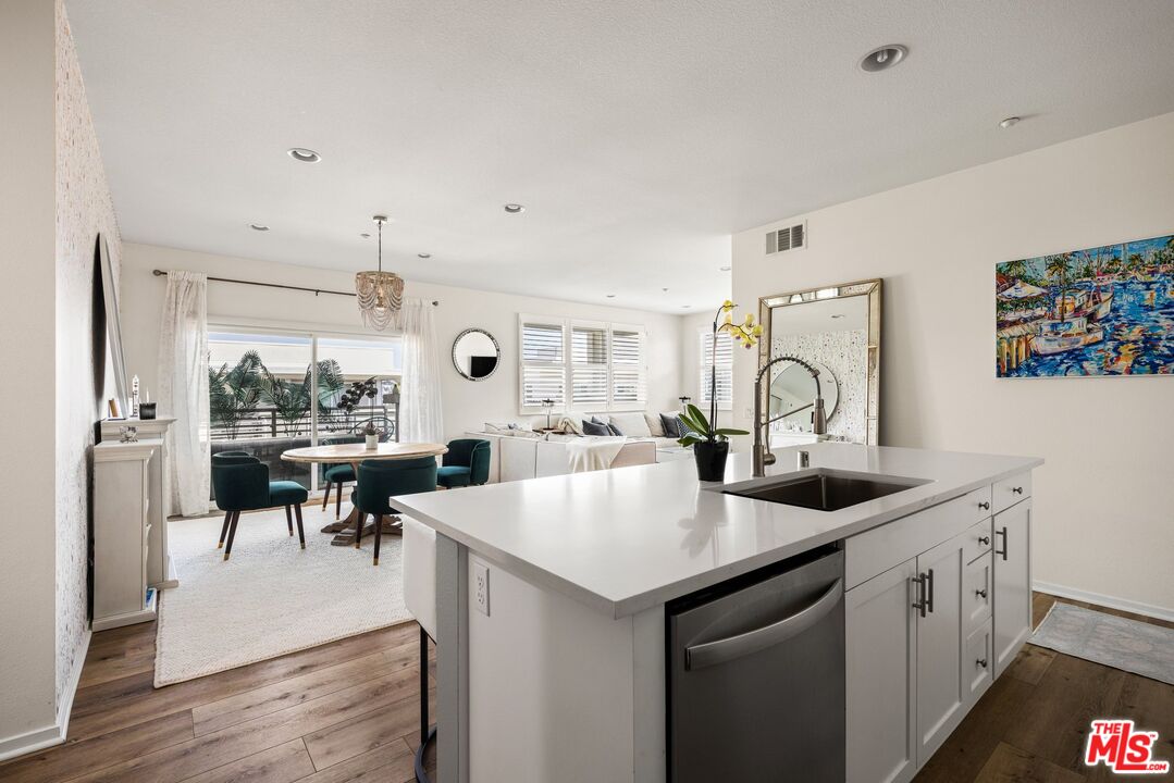 12920 Central Ave Unit: 402