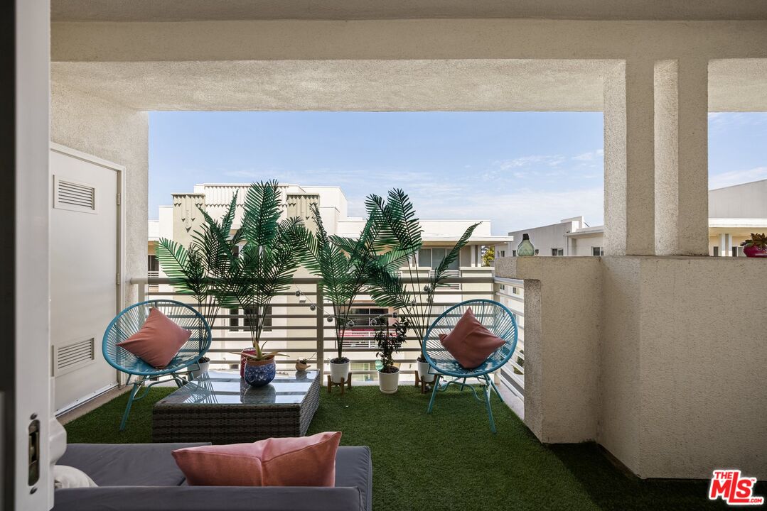 12920 Central Ave Unit: 402