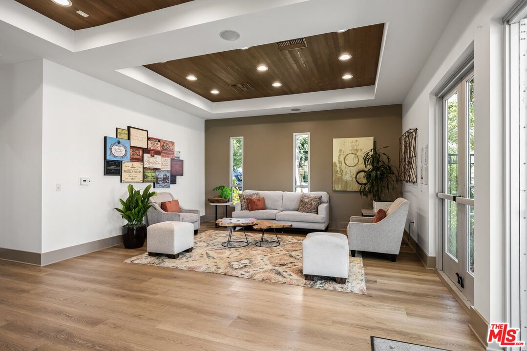 12920 Central Ave Unit: 402