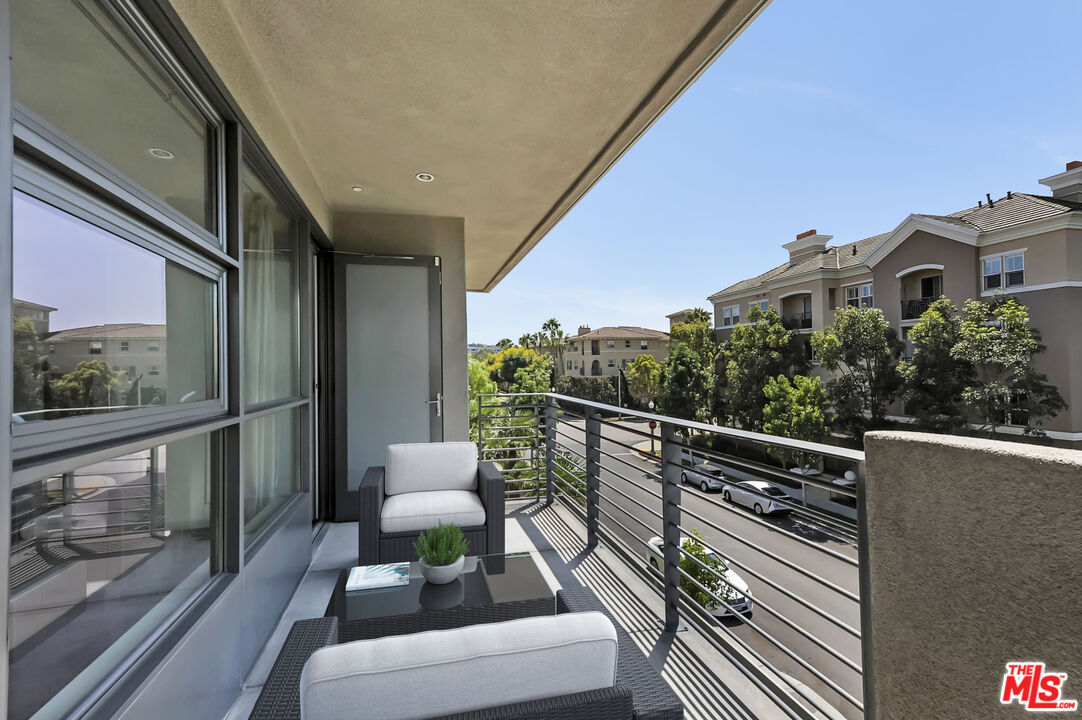 13045 PACIFIC PROMENADE Unit: 305