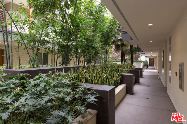 12920 RUNWAY RD Unit: 162