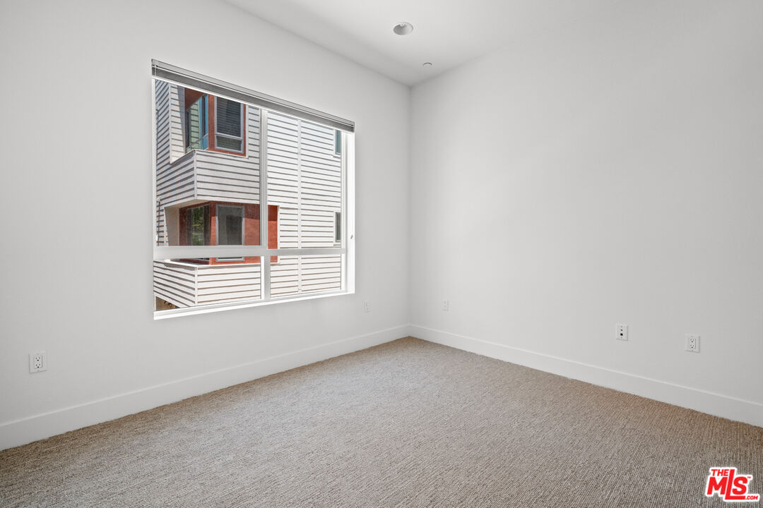 12492 Osprey Ln Unit: 1