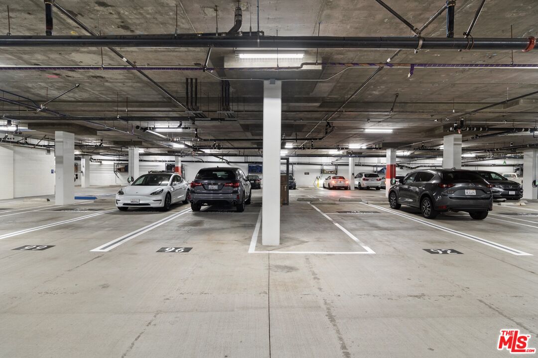 12920 Runway Rd Unit: 142