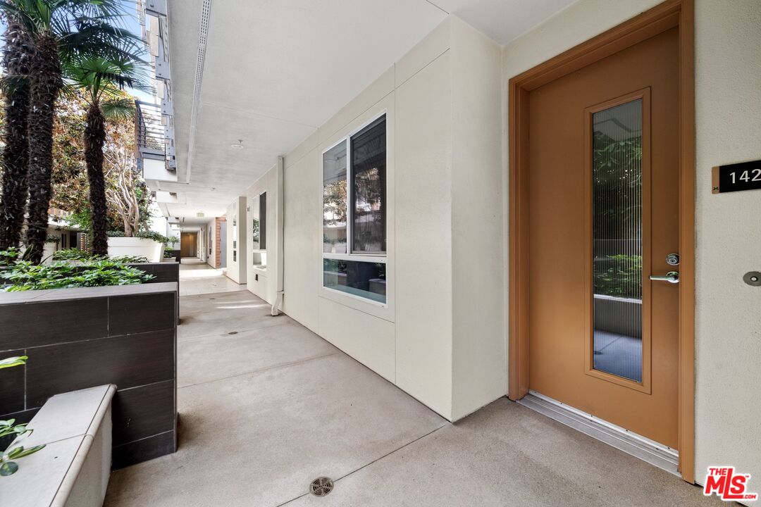 12920 Runway Rd Unit: 142