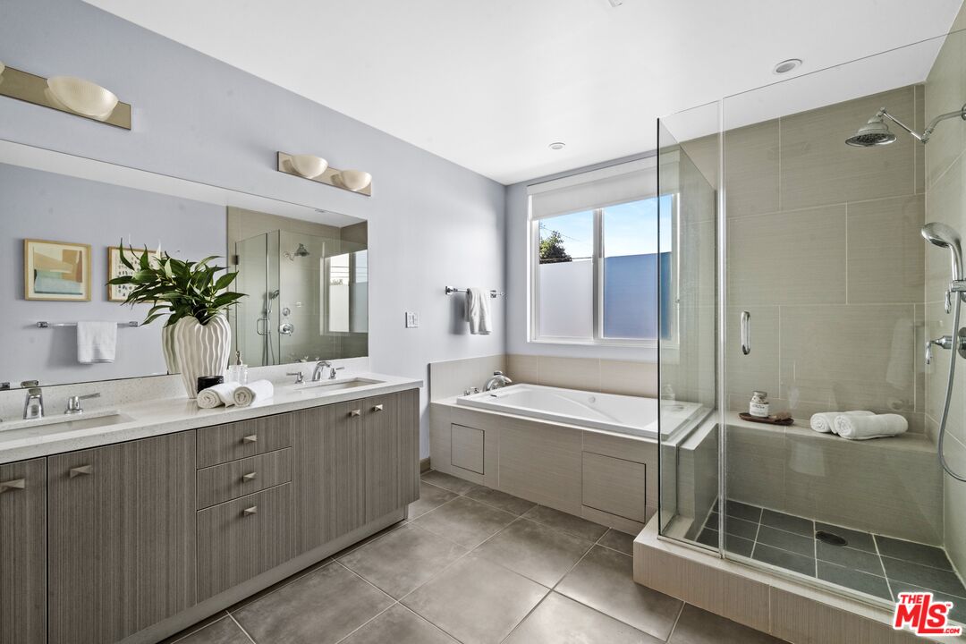 10930 National Blvd Unit: 201