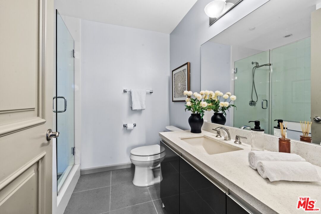 10930 National Blvd Unit: 201