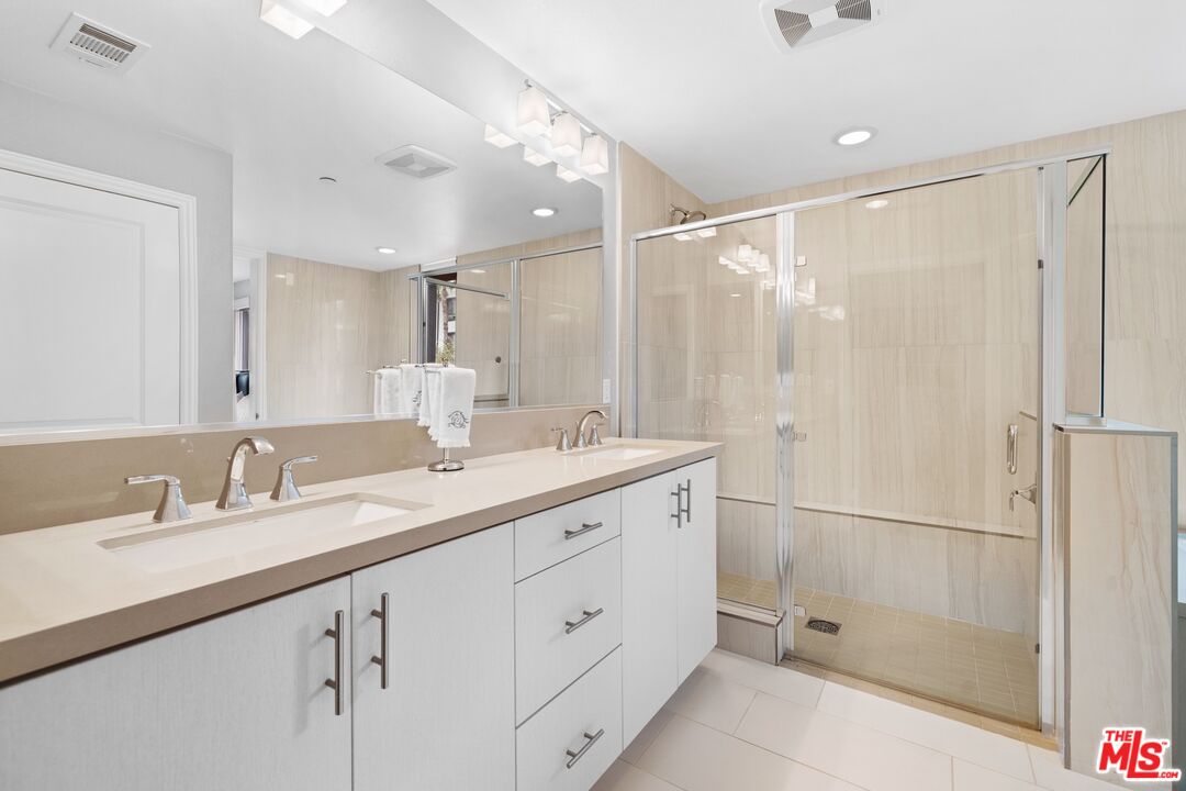 12558 W Fielding Cir Unit: 1