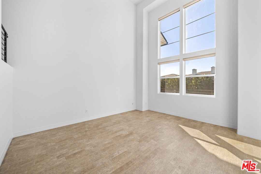 7100 Playa Vista Dr Unit: 424