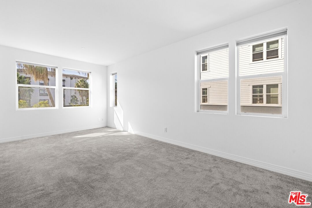 7100 Playa Vista Dr Unit: 424