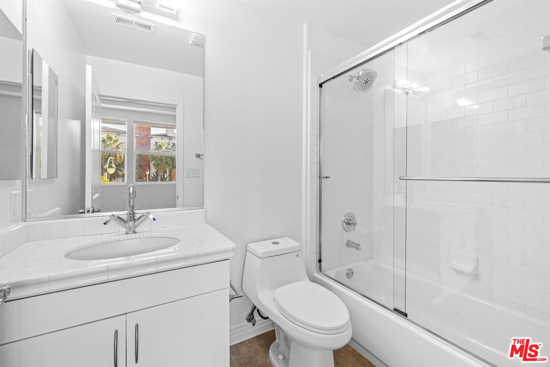 7100 Playa Vista Dr Unit: 424