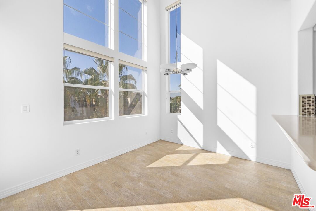 7100 Playa Vista Dr Unit: 424