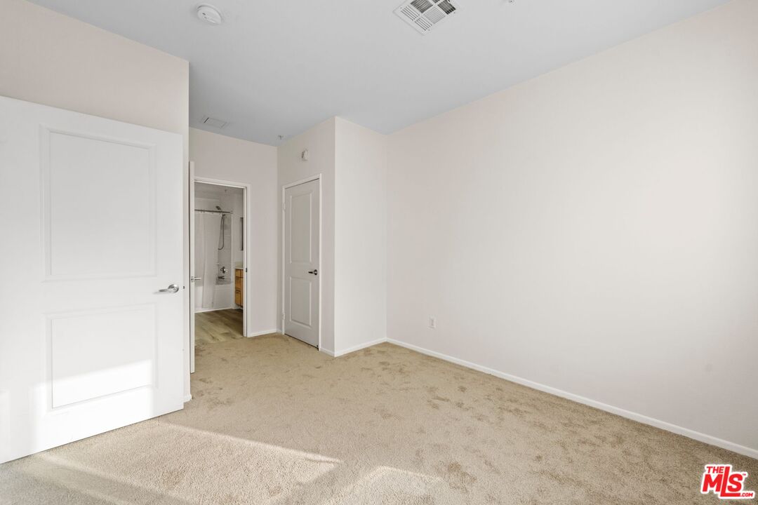 6400 Crescent Park Unit: 217