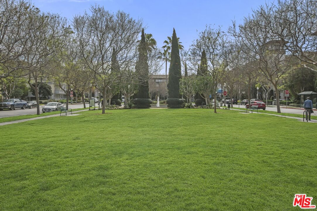 6400 Crescent Park Unit: 217