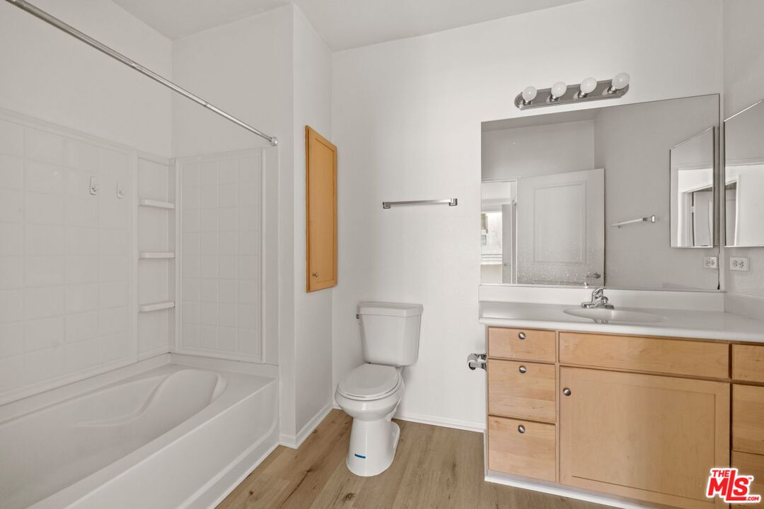 6400 Crescent Park Unit: 217