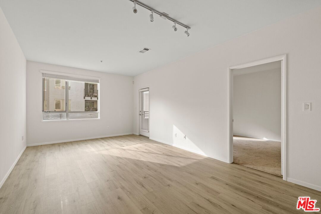 6400 Crescent Park Unit: 217