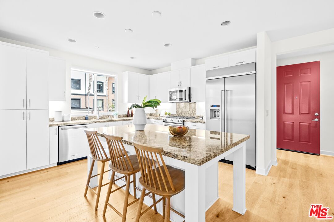 12526 W Fielding Cir Unit: 1