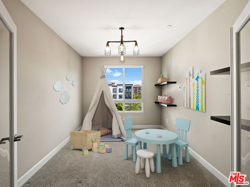 12887 Runway Unit: 5