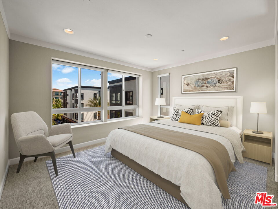 12887 Runway Unit: 5