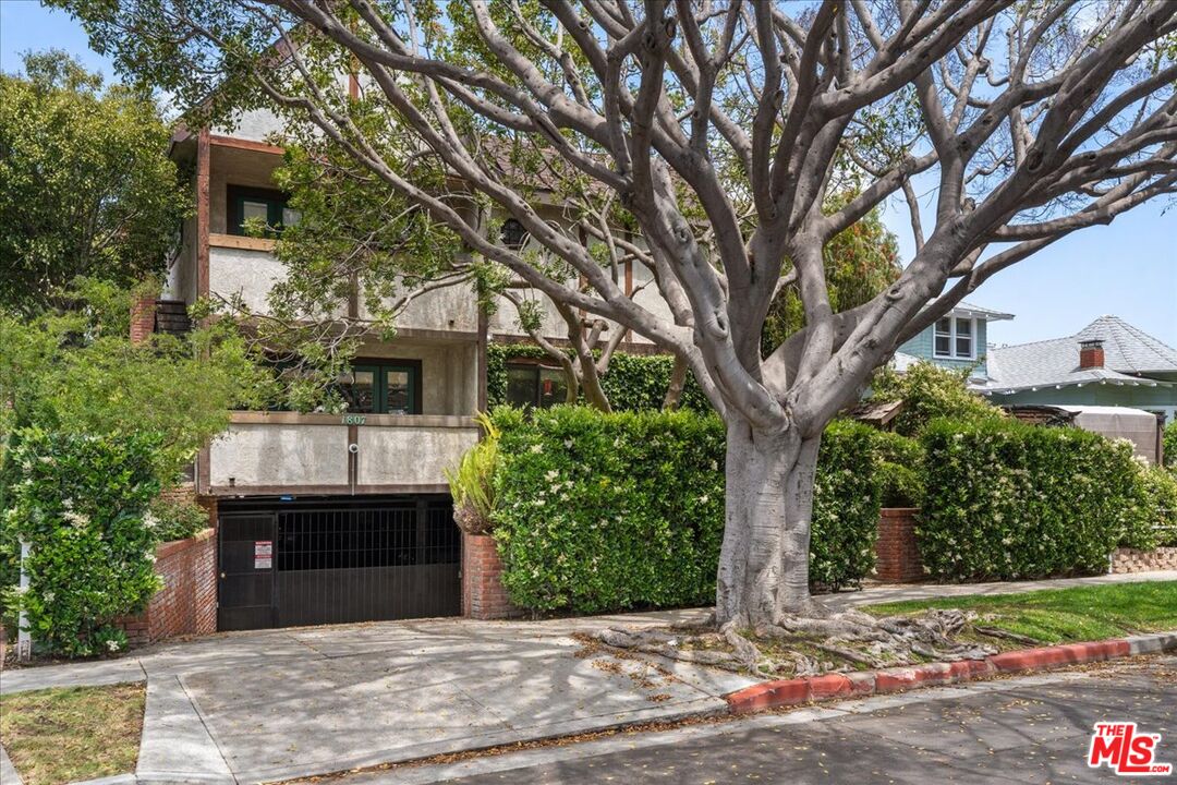 1807 10th St Unit: 3