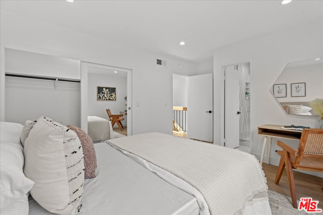 1807 10th St Unit: 3