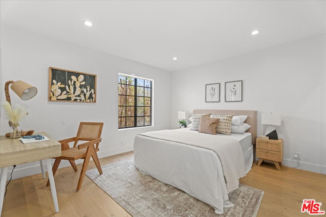 1807 10th St Unit: 3